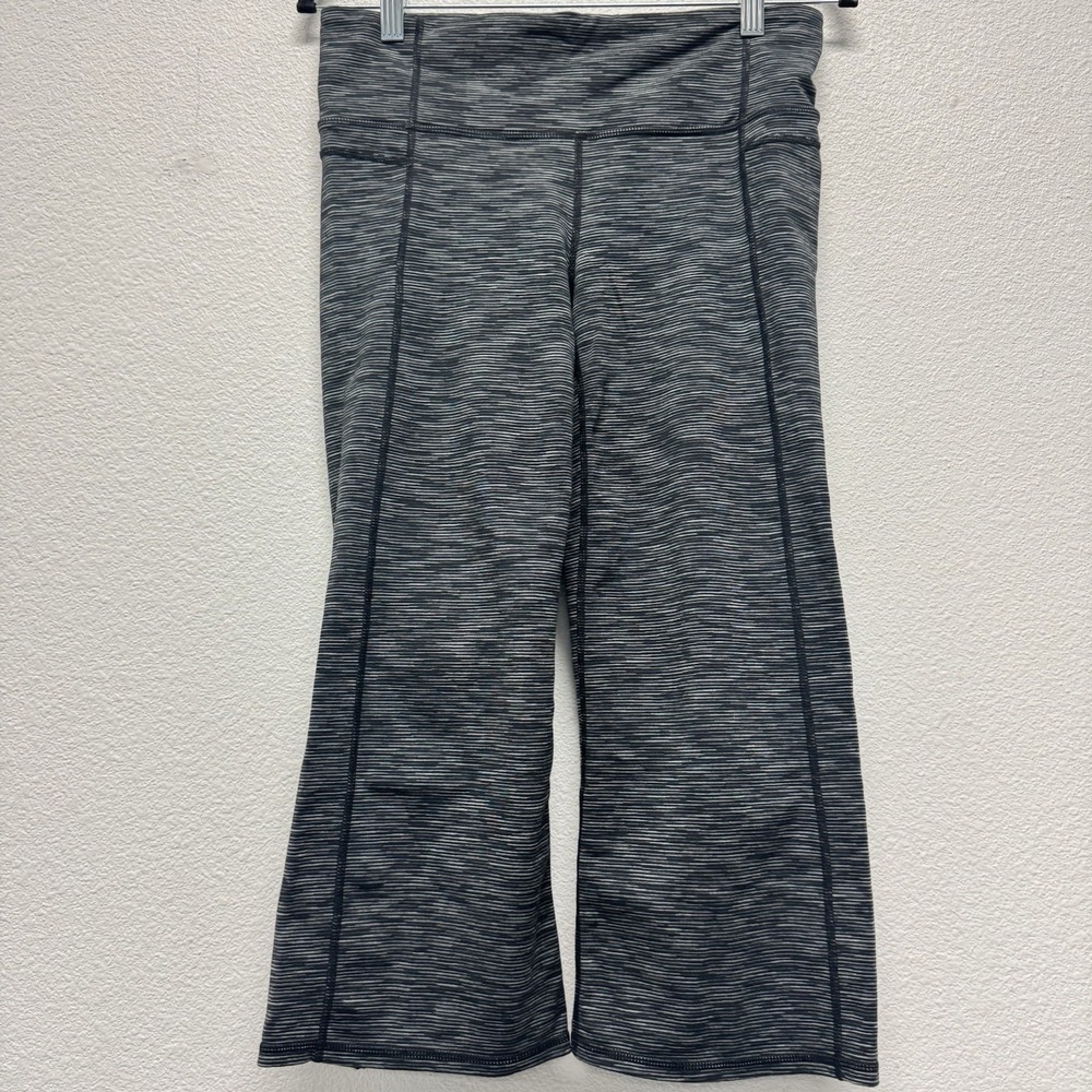 Athleta Energy Power Up‎ Space Dye Gray Capris Medium Yoga Running Walking Gym